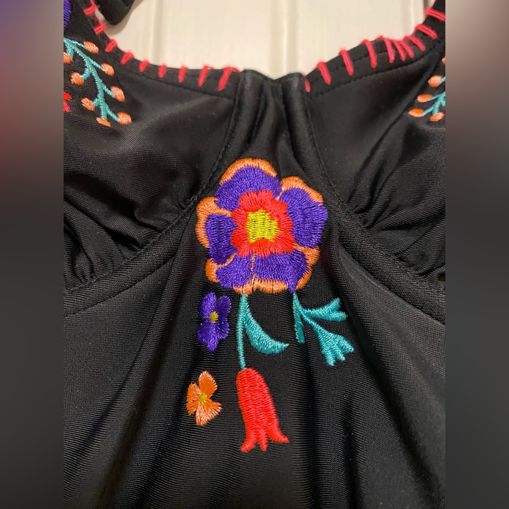 Figleaves Embroiled full-piece swimsuit - Picture 2 of 8